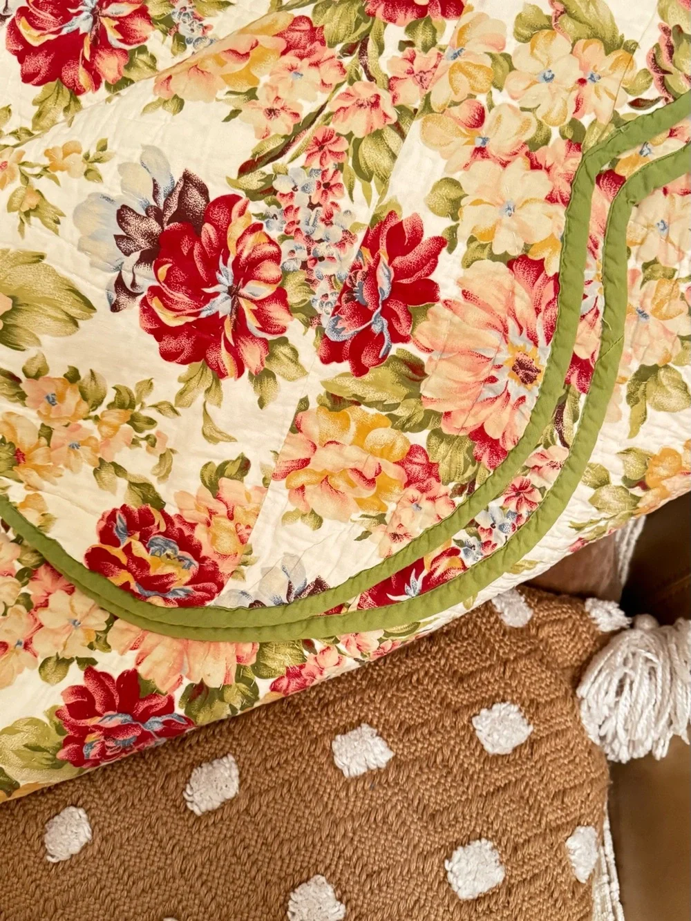 Unbranded charming floral